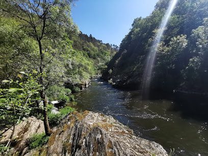 Ruta dos Muíños do Río Gato en Cartelle