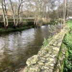 Sendero fluvial en Lugo